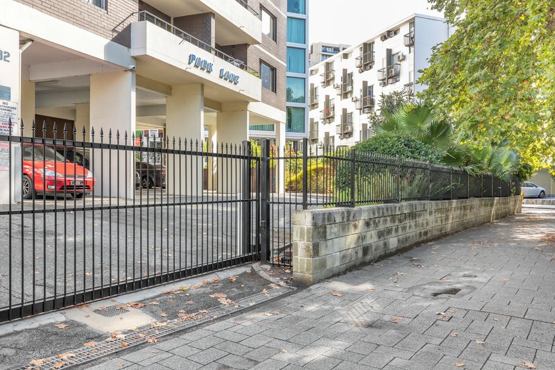 32/132 Mounts Bay Road, Perth WA 6000