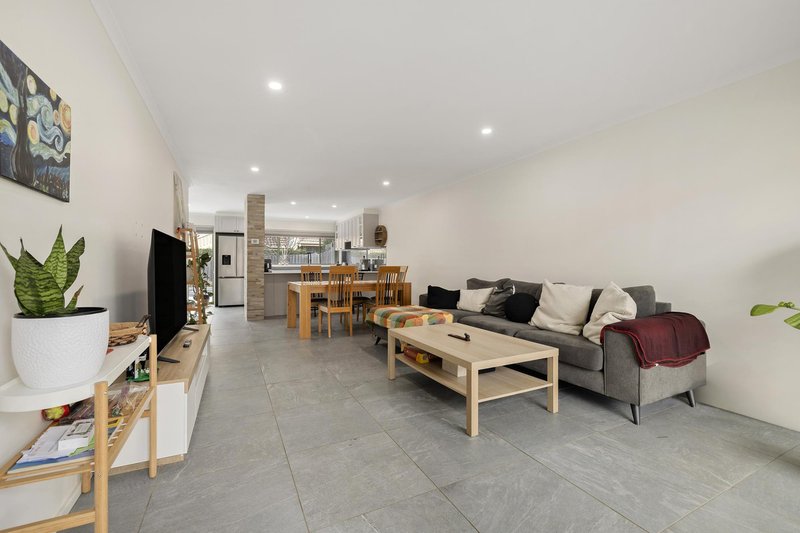 Photo - 32/14 Federal Highway, Watson ACT 2602 - Image 2