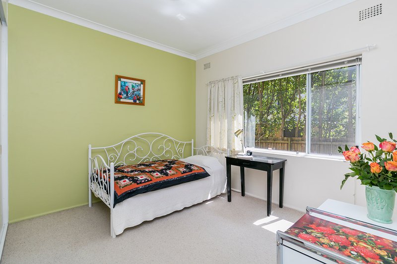 Photo - 3/215 Ernest Street, Cammeray NSW 2062 - Image 3