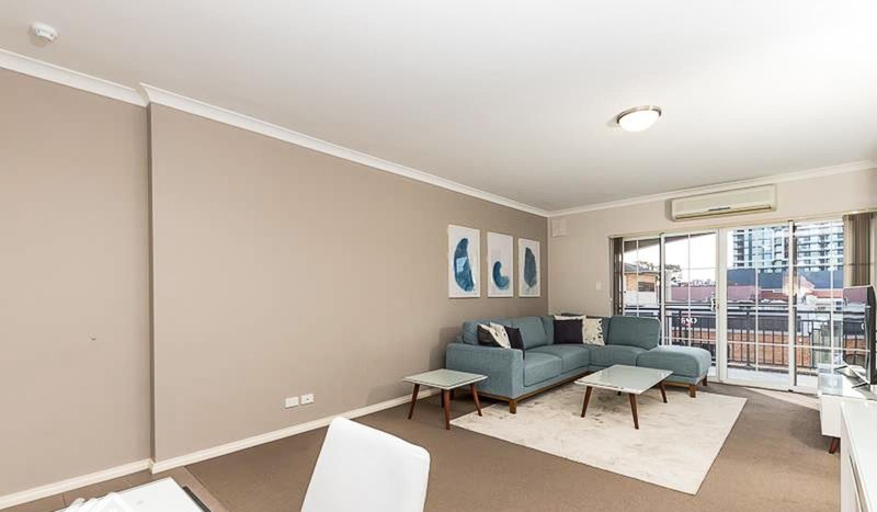 Photo - 32/165 Grand Boulevard, Joondalup WA 6027 - Image 4