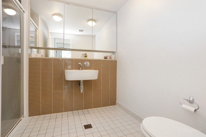 Photo - 321/66 Sickle Avenue, Hope Island QLD 4212 - Image 7