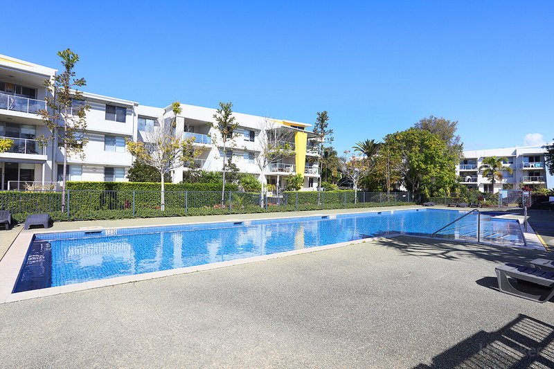 Photo - 321/66 Sickle Avenue, Hope Island QLD 4212 - Image 14
