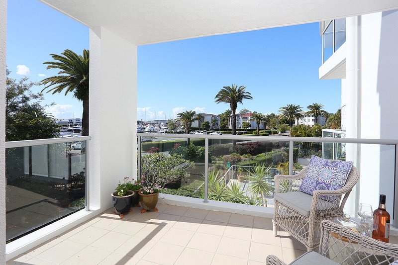 Photo - 321/66 Sickle Avenue, Hope Island QLD 4212 - Image 21