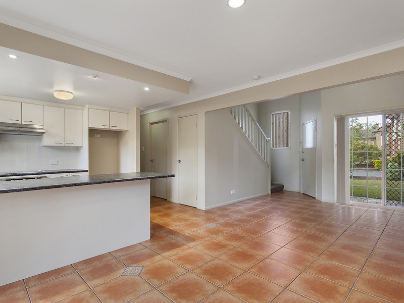 Photo - 32/1A Alison Road, Carrara QLD 4211 - Image 3