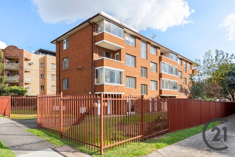 3/21a Bathurst Street, Liverpool NSW 2170