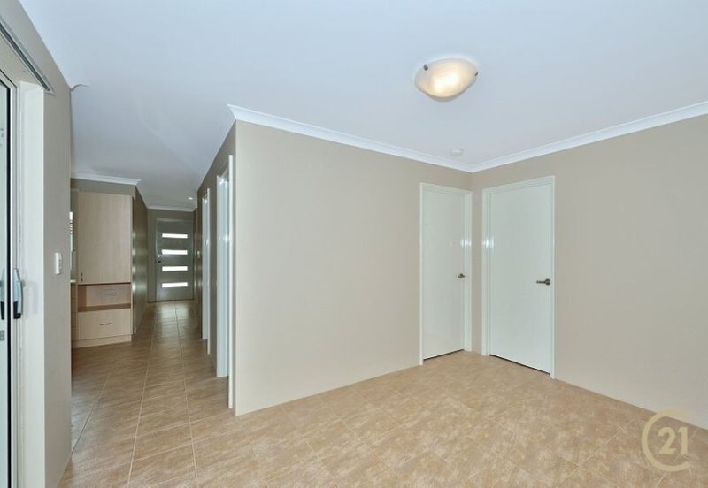 Photo - 3/21A Elizabeth Street, Mandurah WA 6210 - Image 13