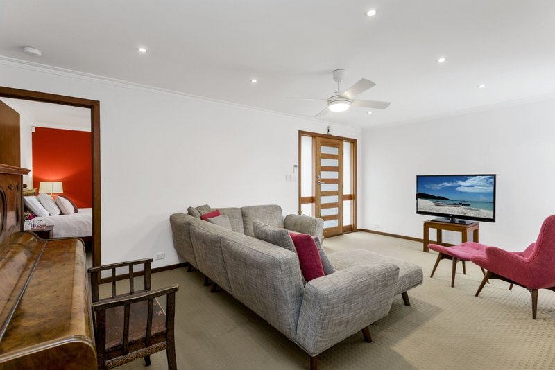 Photo - 3/22-24 Collins Street, Werribee VIC 3030 - Image 7