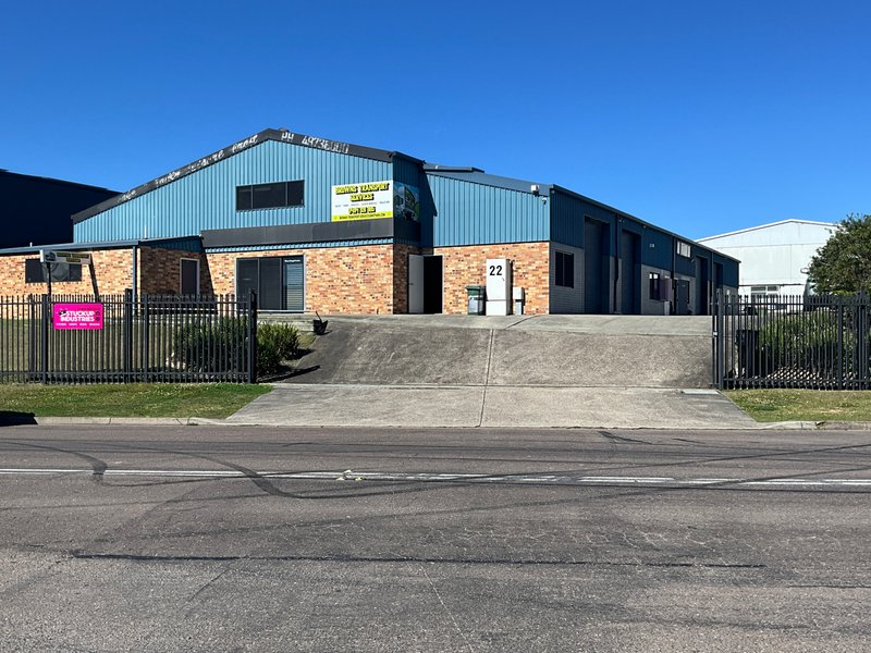 Photo - 3/22 Alliance Avenue, Morisset NSW 2264 - Image 1