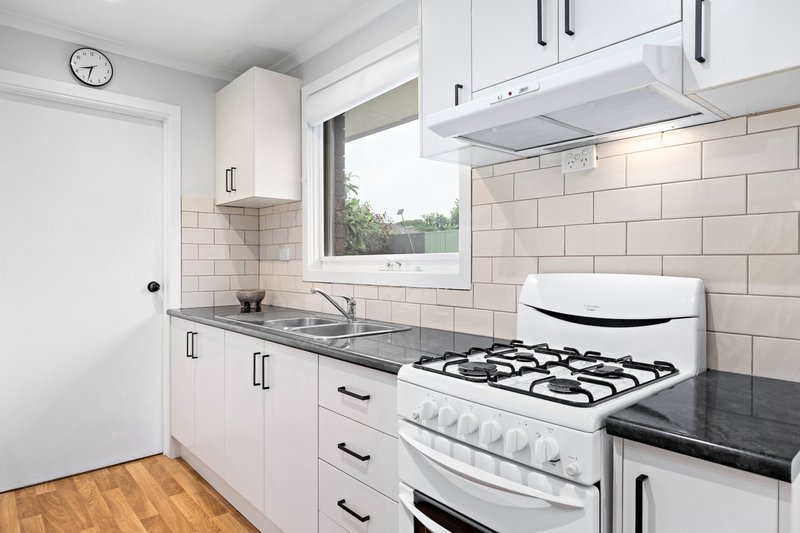 Photo - 3/22 Balloan Street, Coburg VIC 3058 - Image 9