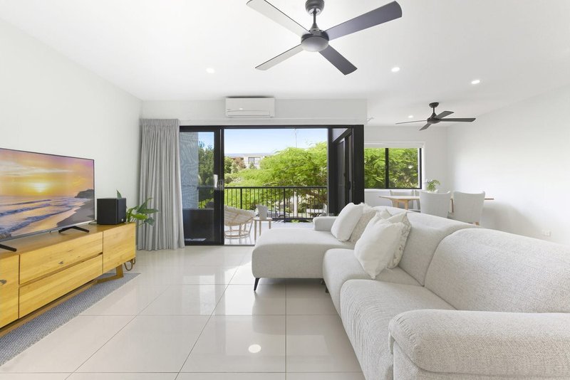 Photo - 3/22 Bath Street, Labrador QLD 4215 - Image 4