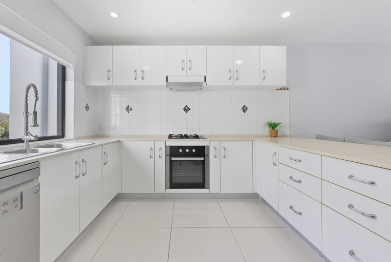 Photo - 3/22 Bath Street, Labrador QLD 4215 - Image 9
