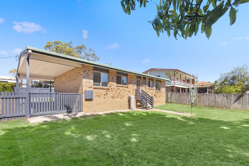 Photo - 322 Boat Harbour Drive, Scarness QLD 4655 - Image 2