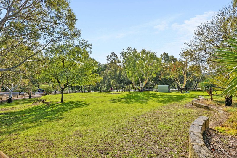 Photo - 322 Cathedral Avenue, Brigadoon WA 6069 - Image 8