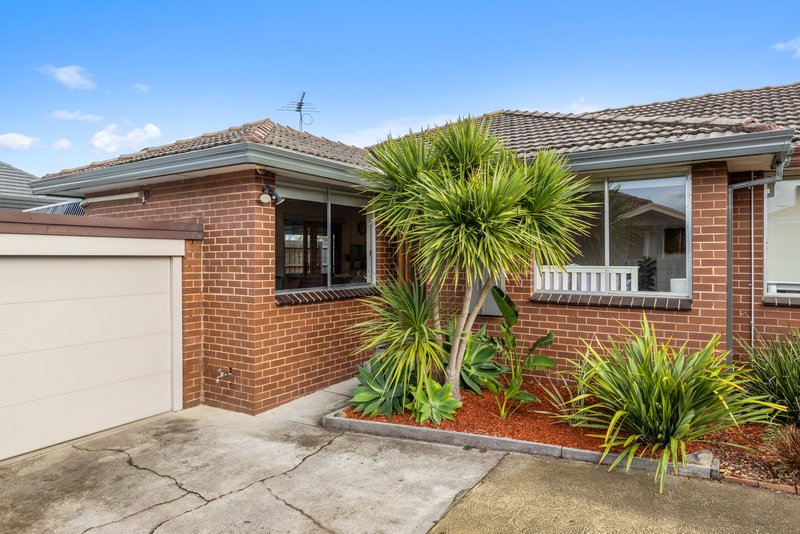 Photo - 3/22 Follett Road, Cheltenham VIC 3192 - Image 2