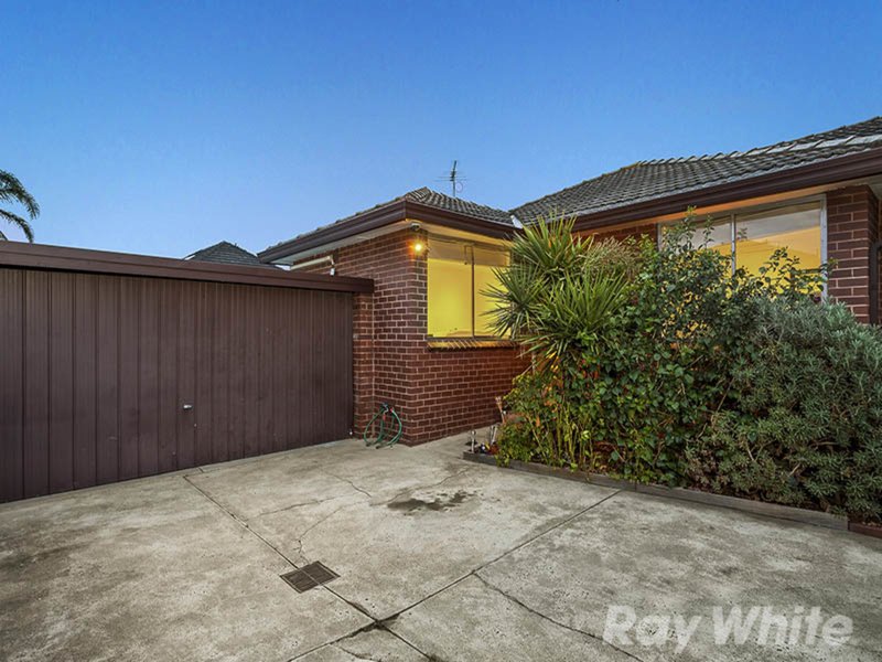 Photo - 3/22 Follett Road, Cheltenham VIC 3192 - Image 2