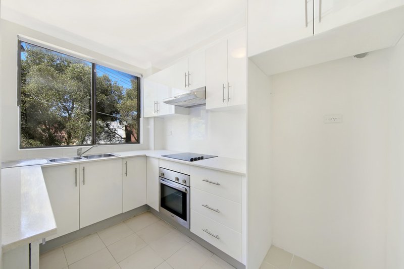 Photo - 32/2 Goodlet Street, Surry Hills NSW 2010 - Image 3