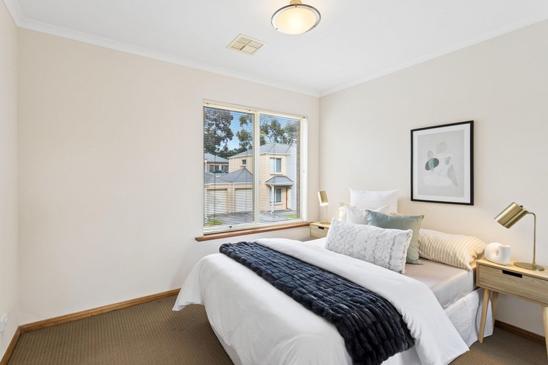 Photo - 3/22 Headingley Street, Hope Valley SA 5090 - Image 12