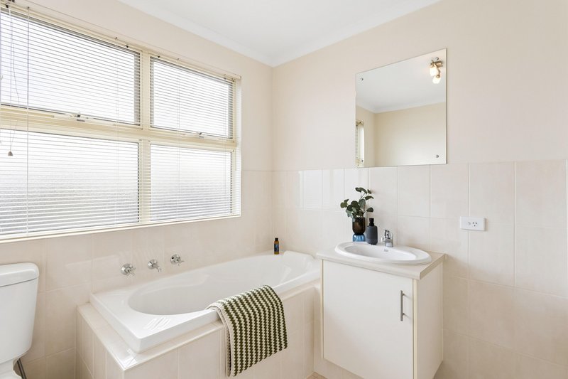 Photo - 3/22 Headingley Street, Hope Valley SA 5090 - Image 13