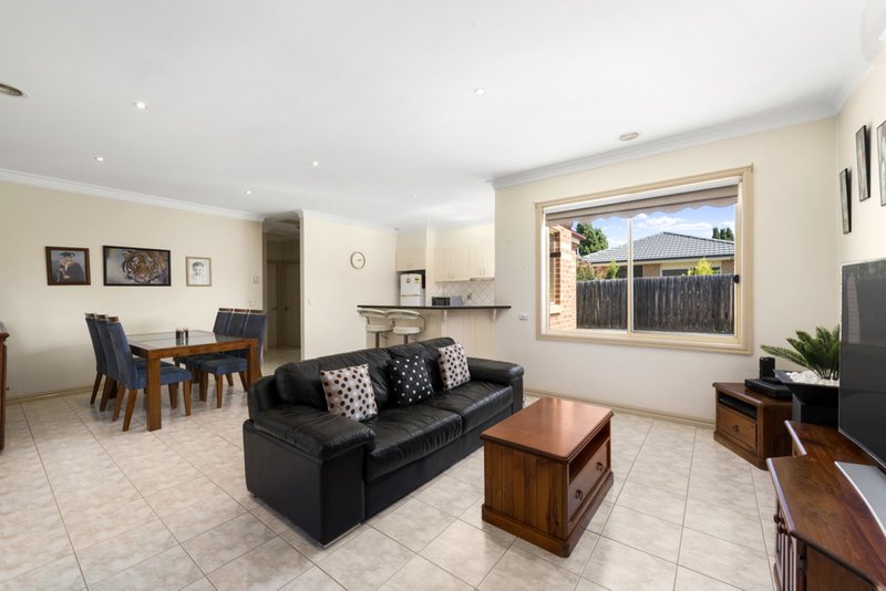 Photo - 3/22 Midholm Court, Thomastown VIC 3074 - Image 2