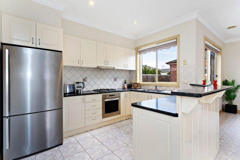 Photo - 3/22 Midholm Court, Thomastown VIC 3074 - Image 5