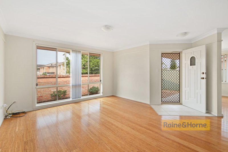 Photo - 3/22 Paton Street, Woy Woy NSW 2256 - Image 2