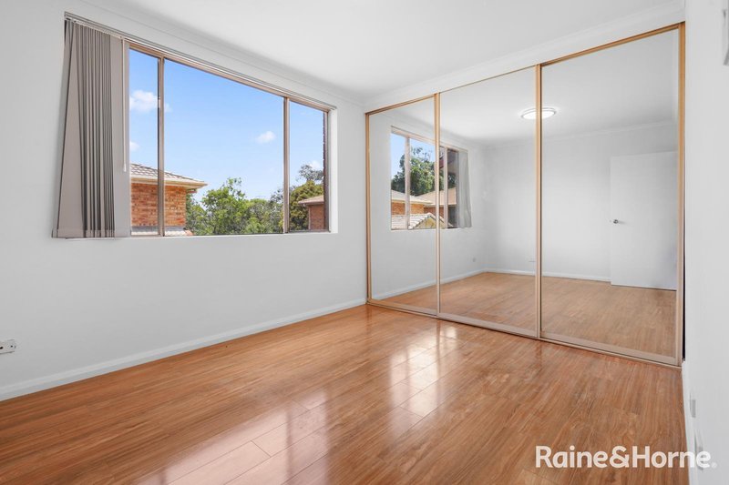 Photo - 32/2 Riverpark Drive, Liverpool NSW 2170 - Image 4