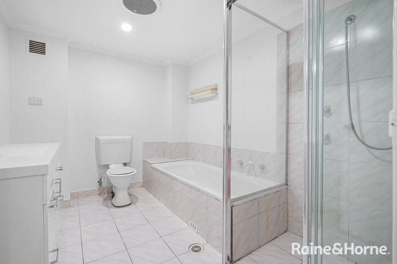 Photo - 32/2 Riverpark Drive, Liverpool NSW 2170 - Image 5