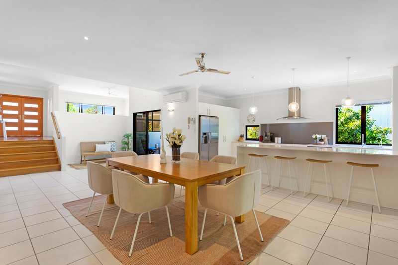 Photo - 322 Ron Penhaligon Way, Robina QLD 4226 - Image 4