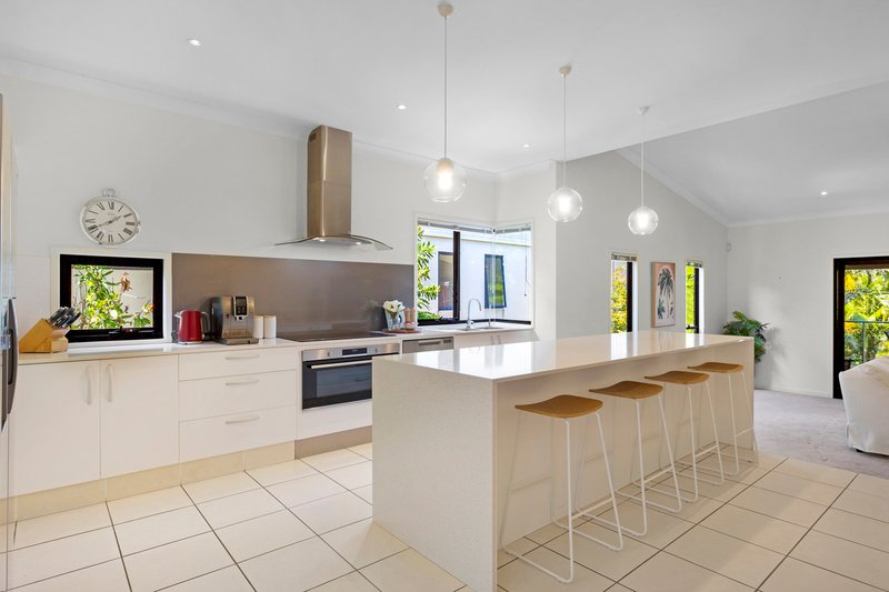 Photo - 322 Ron Penhaligon Way, Robina QLD 4226 - Image 9