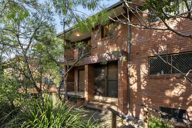 Photo - 3/22 Rylatt Street, Indooroopilly QLD 4068 - Image 1