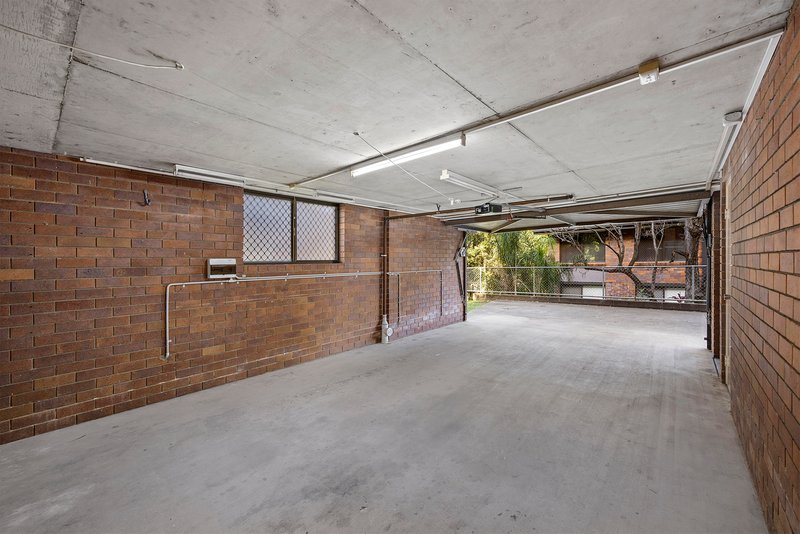 Photo - 3/22 Rylatt Street, Indooroopilly QLD 4068 - Image 16