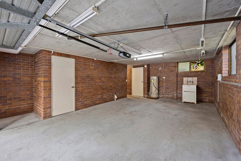 Photo - 3/22 Rylatt Street, Indooroopilly QLD 4068 - Image 17