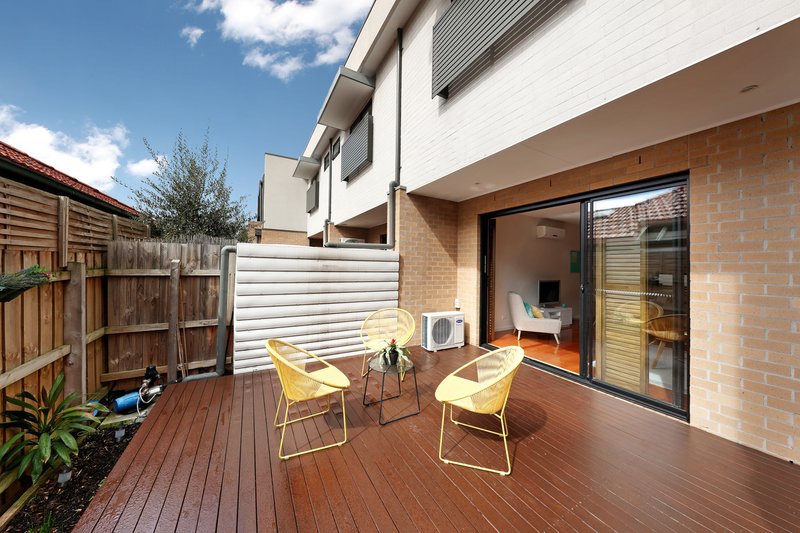 Photo - 3/22 Station Avenue, Mckinnon VIC 3204 - Image 8