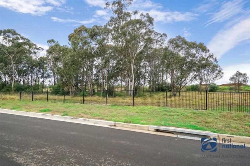 Photo - 3/22 Vicary Avenue, Narellan NSW 2567 - Image 7