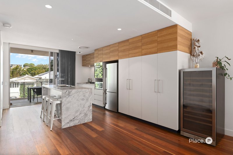 Photo - 32/21 Byron Street, Bulimba QLD 4171 - Image 2