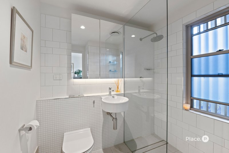 Photo - 32/21 Byron Street, Bulimba QLD 4171 - Image 9