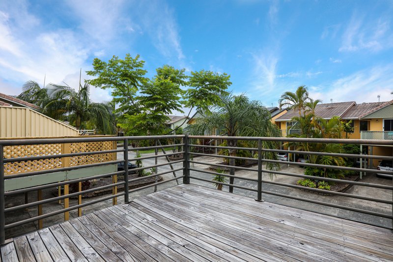 Photo - 32/215 Cottesloe Drive, Mermaid Waters QLD 4218 - Image 11