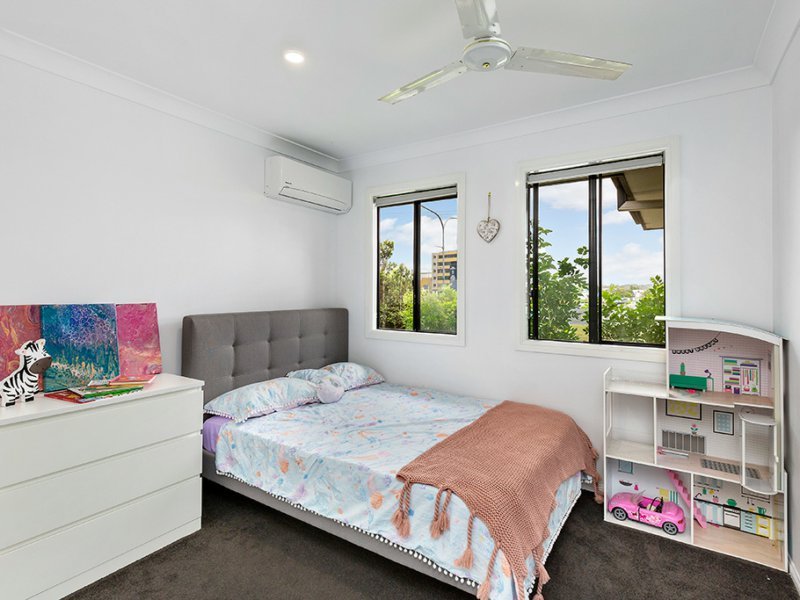 Photo - 32/226 Cheltenham Drive, Robina QLD 4226 - Image 10