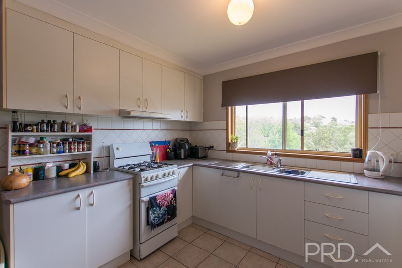 Photo - 3/227 Wynyard Street, Tumut NSW 2720 - Image 2