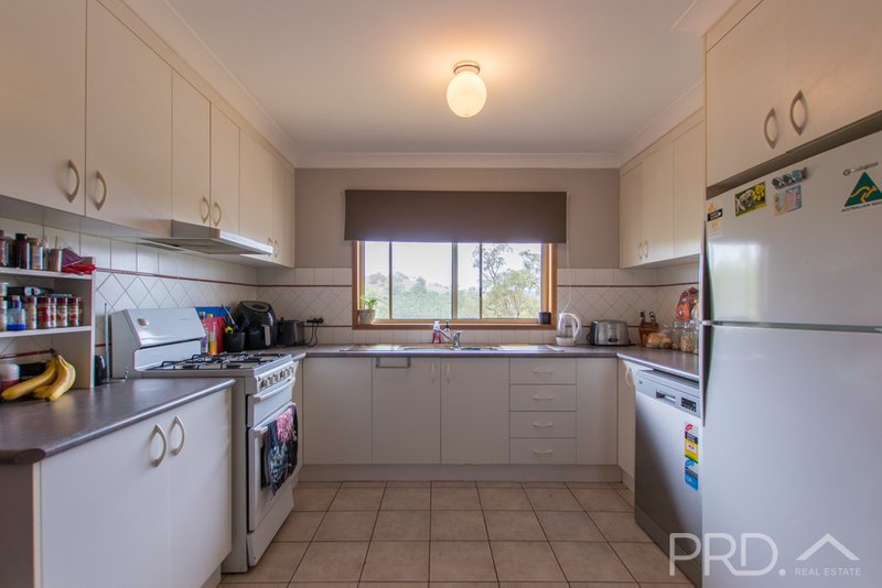 Photo - 3/227 Wynyard Street, Tumut NSW 2720 - Image 3