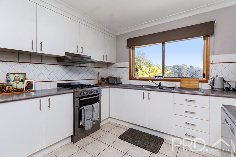 Photo - 3/227 Wynyard Street, Tumut NSW 2720 - Image 3