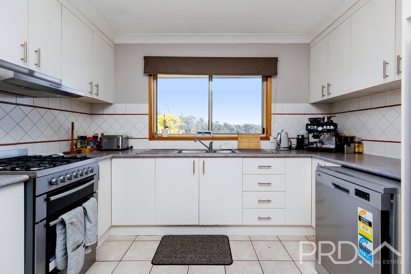 Photo - 3/227 Wynyard Street, Tumut NSW 2720 - Image 4