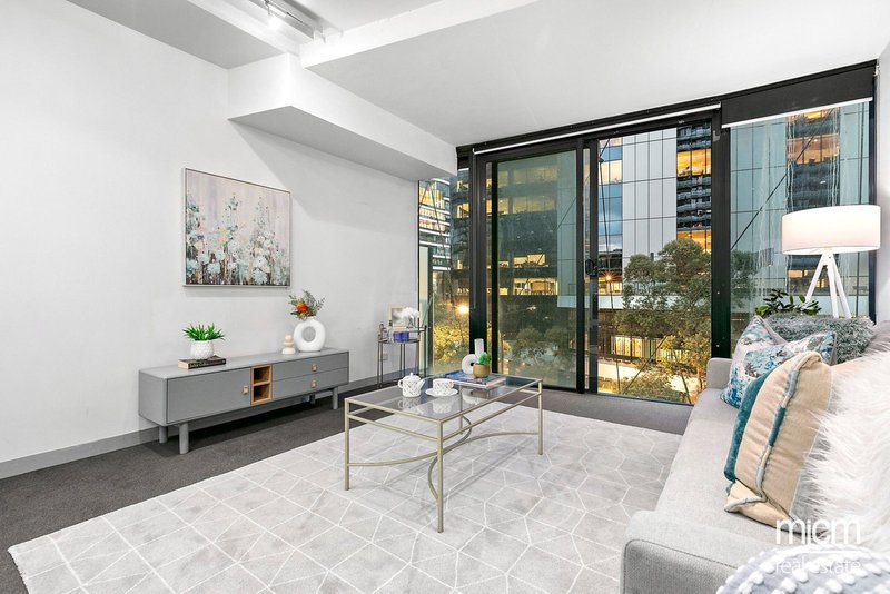 Photo - 322/757 Bourke Street, Docklands VIC 3008 - Image 3