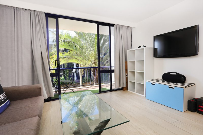 Photo - 32/2877 Gold Coast Highway, Surfers Paradise QLD 4217 - Image 5