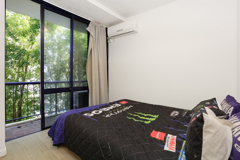 Photo - 32/2877 Gold Coast Highway, Surfers Paradise QLD 4217 - Image 6