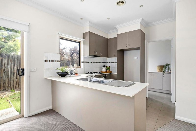 Photo - 3/23-25 Epstein Street, Reservoir VIC 3073 - Image 6