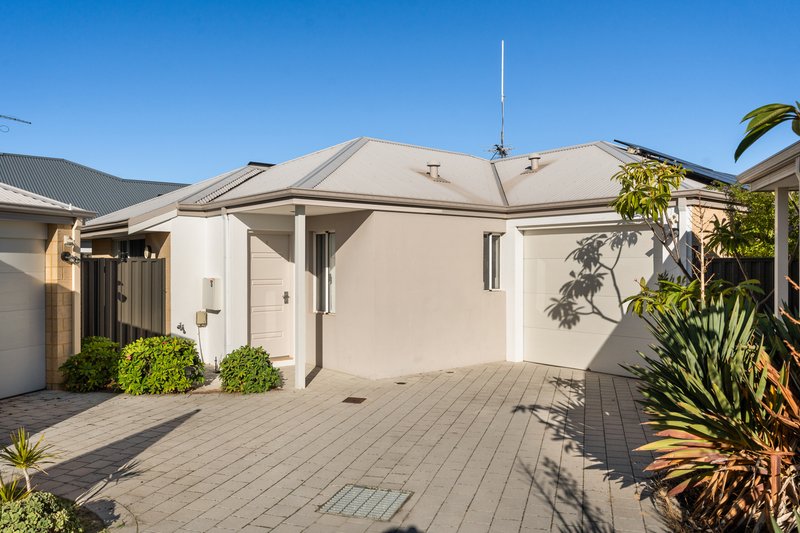 Photo - 3/23 Balboa Promenade, Brabham WA 6055 - Image 1