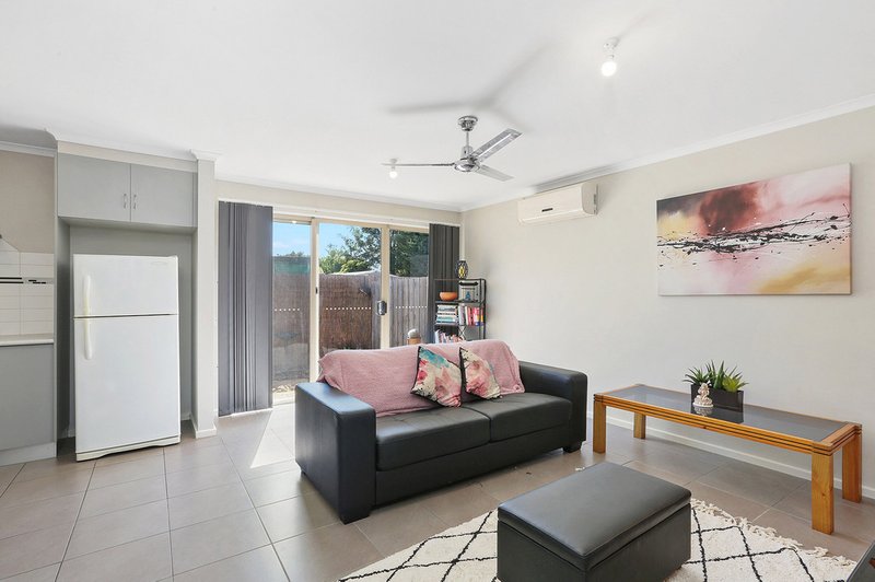 Photo - 3/23 Flinders Avenue, Lara VIC 3212 - Image 3