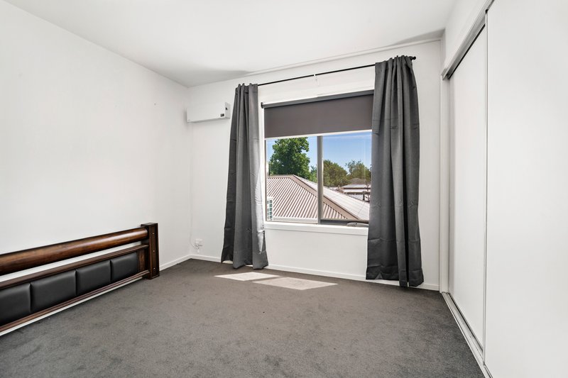 Photo - 3/23 Gillies Street South, Alfredton VIC 3350 - Image 9