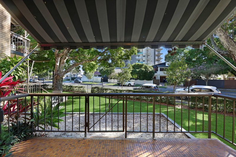 Photo - 3/23 Heath Street, Southport QLD 4215 - Image 13